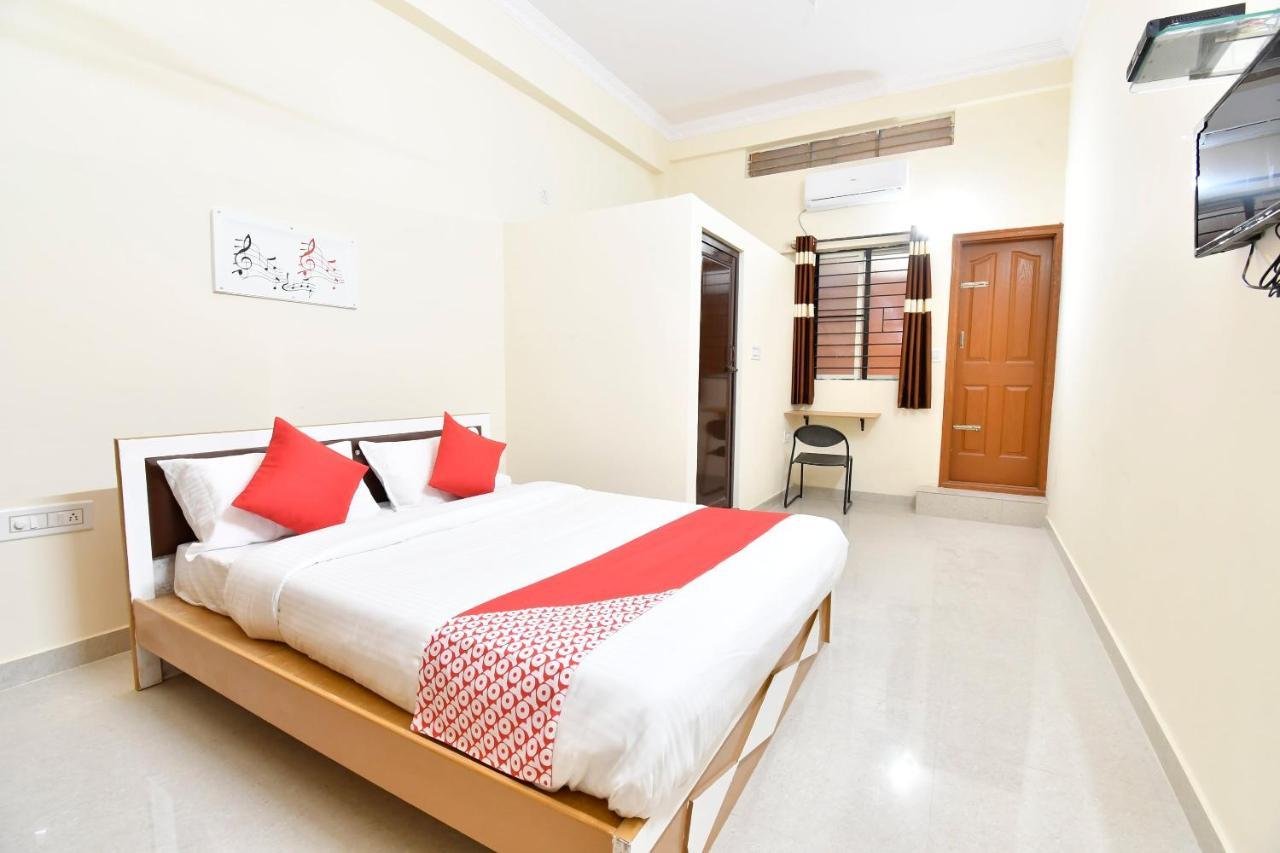 Oyo 44065 Sri Krishna Nilaya Hotel Bangalore Buitenkant foto